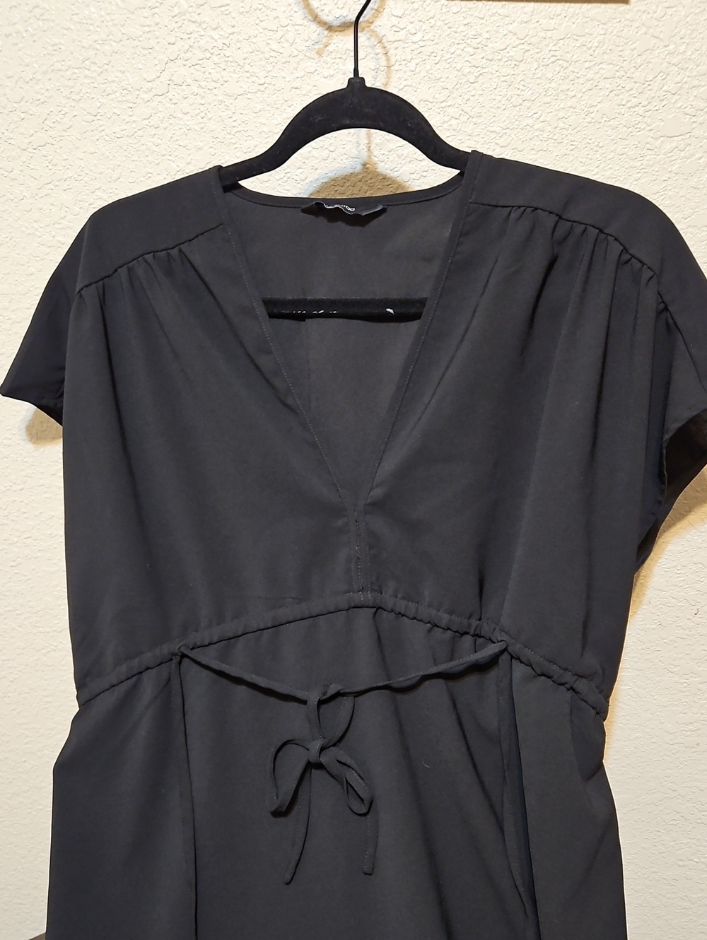 Black V-Neck Drawstring Ruffle Hem Dress - Picture 2 of 5